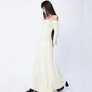 LONG GORGEOUS DRESS (NEVER WORN) INCLUDING VIDEO